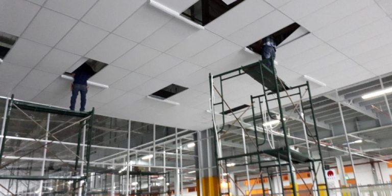 Thi Công Tấm Panel Cách Nhiệt